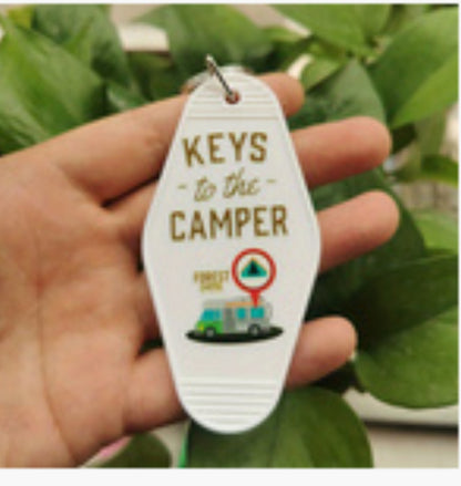 Nostalgic camper keychain