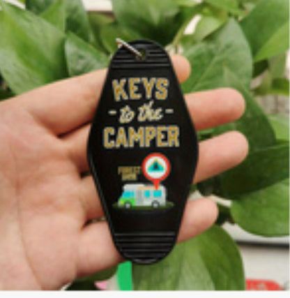 Nostalgic camper keychain